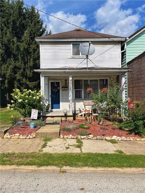 310 Longfellow St, Vandergrift, PA 15690