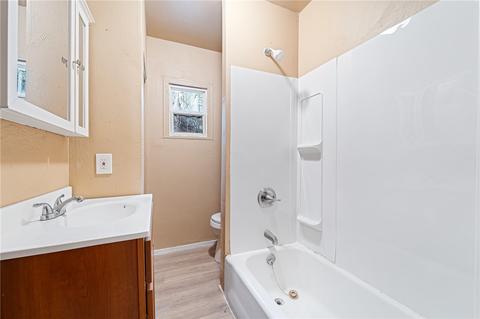 317 Lobinger Ave, Braddock, PA 15104 photo 9