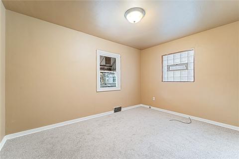 317 Lobinger Ave, Braddock, PA 15104 photo 14