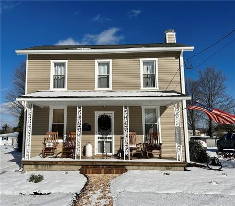 4165 Main St, Stahlstown, PA 15687