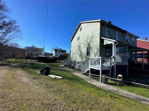 1156 1st St, Denbo, PA 15429