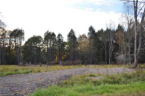 35 West Airpark Road, Central City, PA 15926