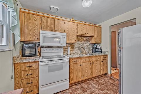 1548 Hancock Ave, Apollo, PA 15613 photo 10