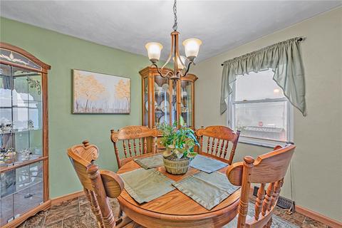 1548 Hancock Ave, Apollo, PA 15613 photo 8