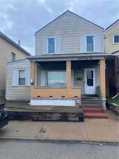 1628 Constitution, New Kensington, PA 15068