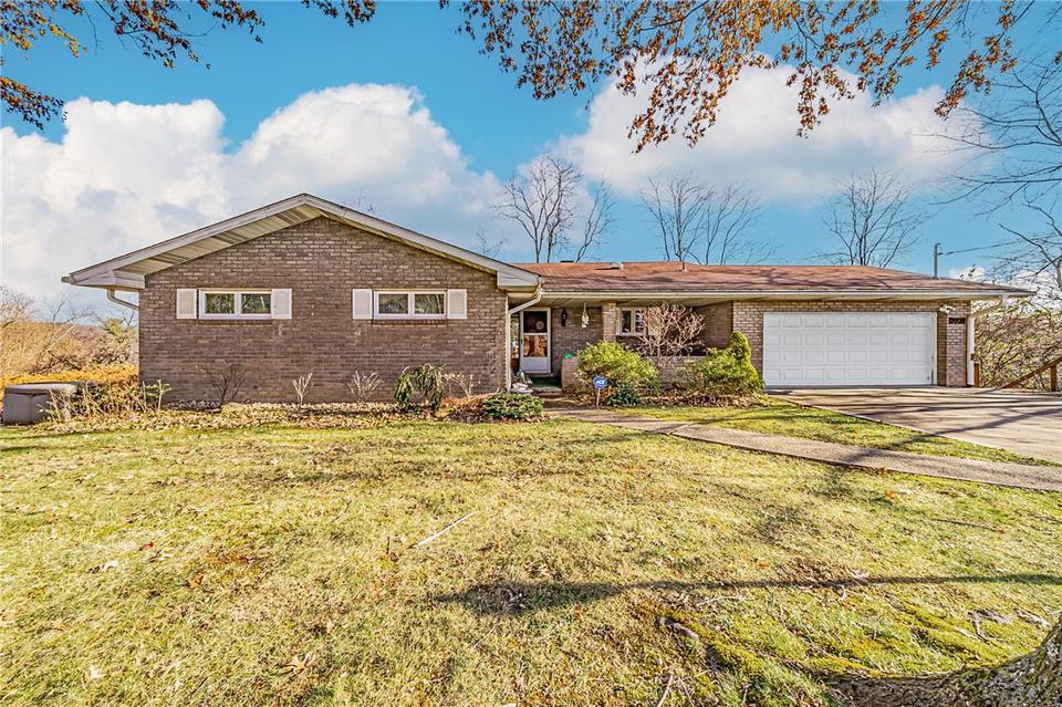 2371 Inglewood Dr, White Oak, PA 15131 1 photo Movoto