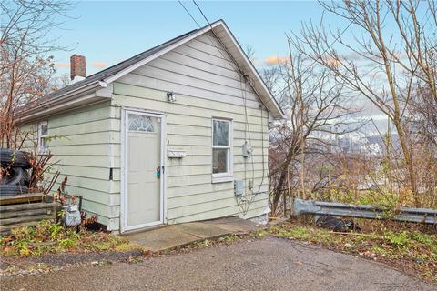 214 Grape Way, Clairton, PA 15025