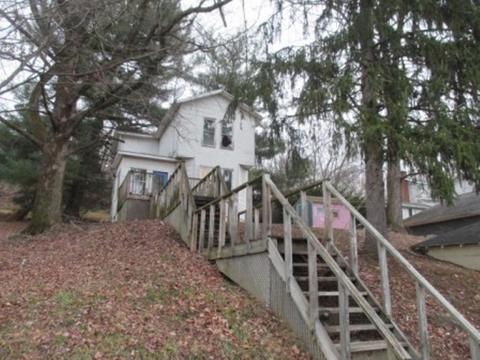 3413 43rd St, New Brighton, PA 15066