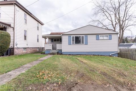 1525 W Crawford, Connellsville, PA 15425