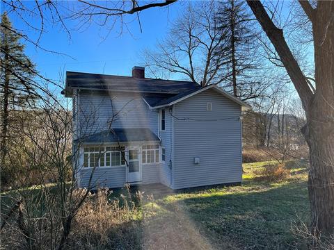 140 Oakland Ave, New Castle, PA 16101