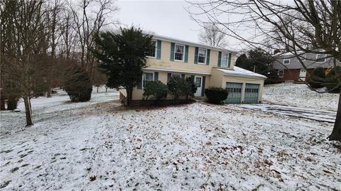102 Cherry Tree Pl, Coraopolis, PA 15108 photo 2