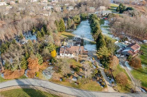 4 Pinebrook, Cranberry Township, PA 16066