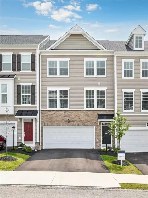 115 Sweetwater Dr, Coraopolis, PA 15108