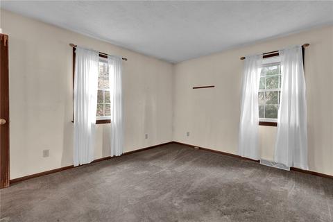 167 Edgewater Dr, Monaca, PA 15061 photo 7
