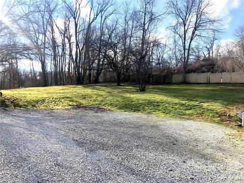9 School Pl, New Eagle, PA 15067 photo 24