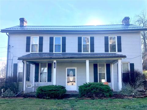 9 School Pl, New Eagle, PA 15067 photo 1