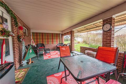 335 Beech St, Vandergrift, PA 15690 photo 21