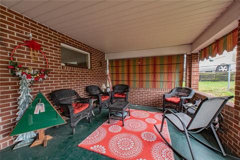 335 Beech St, Vandergrift, PA 15690 photo 22