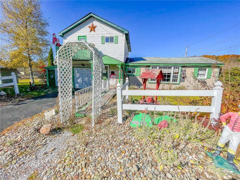 1132 James St, Brockway, PA 15824