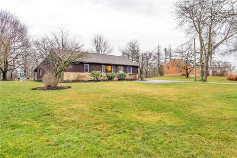 5190 Hardt Rd, Hampton, PA 15044 photo 3