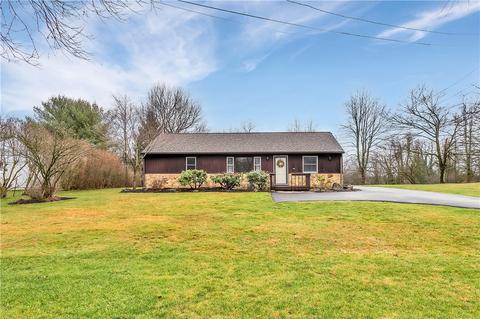 5190 Hardt Rd, Hampton, PA 15044 photo 1