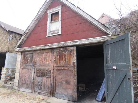 236 Lobinger Ave, North Braddock, PA 15104 photo 7