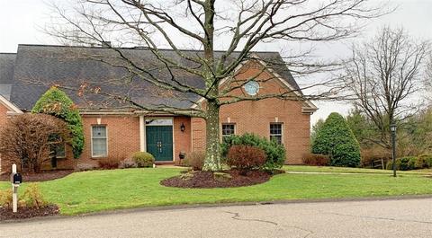 926 Red Oak Dr, Harmar, PA 15238