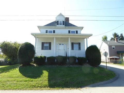 38 Fulton St, Uniontown, PA 15401