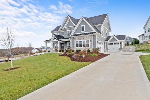 202 Monterey Ct, Seven Fields, PA 16046