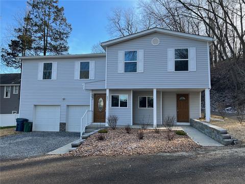 621 Prospect St, Crescent, PA 15046