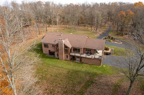 4200 Hilty Rd, Export, PA 15632 photo 4