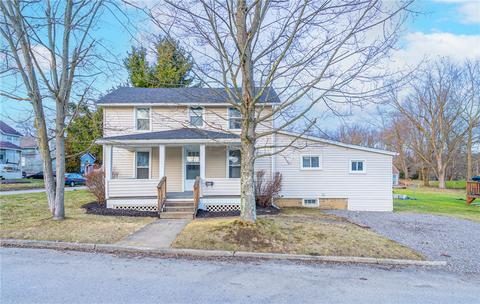401 Sheriff St, Mercer, PA 16137