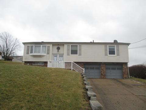 126 Mayer Dr, North Fayette, PA 15071