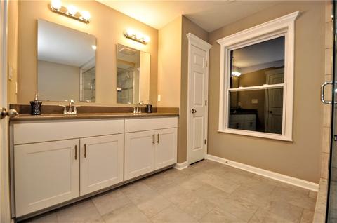 219 Lockheed Dr, Mooncrescent Twp, PA 15108 photo 20