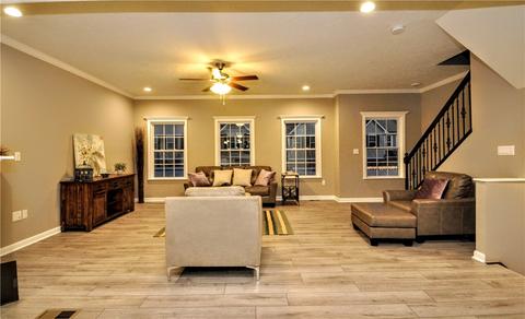 219 Lockheed Dr, Mooncrescent Twp, PA 15108 photo 7