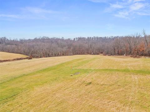 368 Steiner Bridge Rd, Valencia, PA 16059