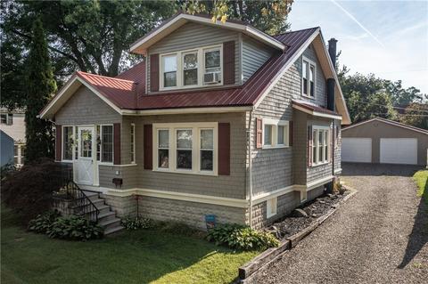 79 Wick Ave, Hermitage, PA 16148