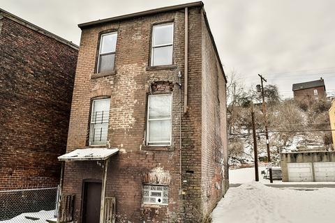 553 Corey Ave, Braddock, PA 15104 photo 10