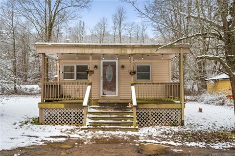 202 204 Eidenau Rd, Zelienople, PA 16063