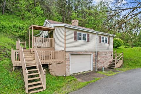 17 Rohall Rd, Smock, PA 15480