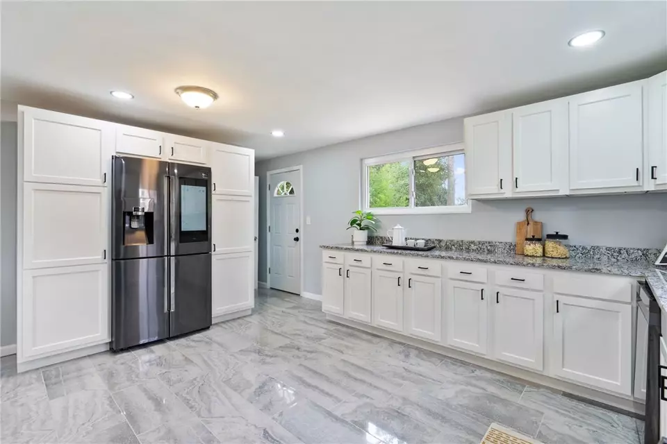  761 Illini, Monroeville, PA 15146 photo 7