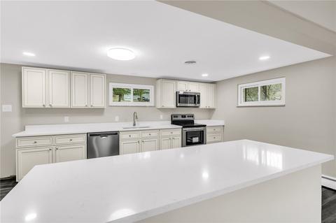 6054 Sinan Dr, Export, PA 15632 photo 6