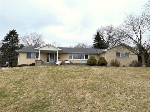 649 Rosslyn Ave, Springdale, PA 15144