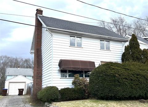 998 Cherry Way, Sharon, PA 16146