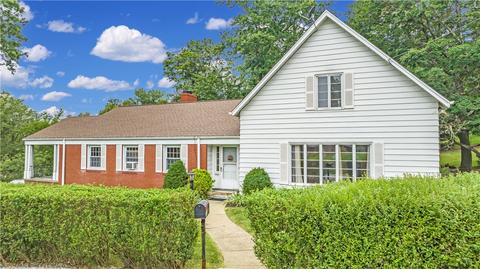 156 Mcintyre Rd, Pittsburgh, PA 15237