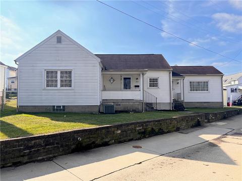 527 Sycamore St, Vandergrift, PA 15690