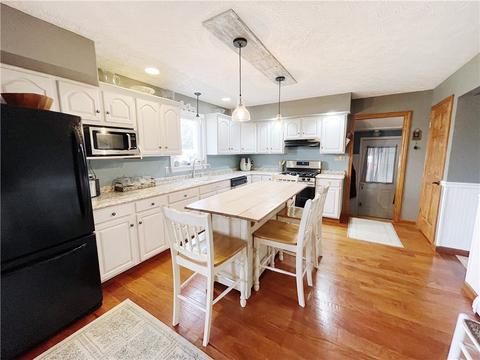 820 Maple St, Berlin, PA 15530 photo 2