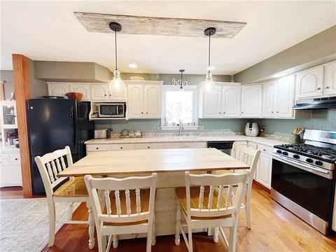 820 Maple St, Berlin, PA 15530 photo 3