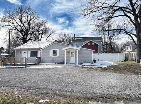 306 Center Grange Rd, Monaca, PA 15061