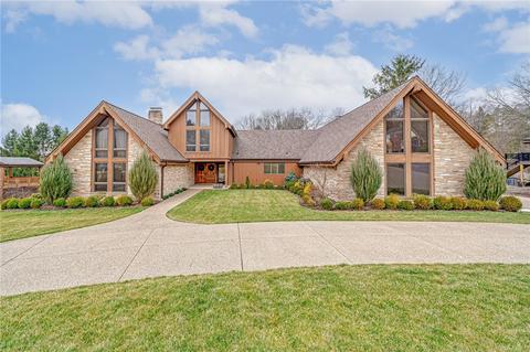 2151 Blairmont Dr, Pittsburgh, PA 15241